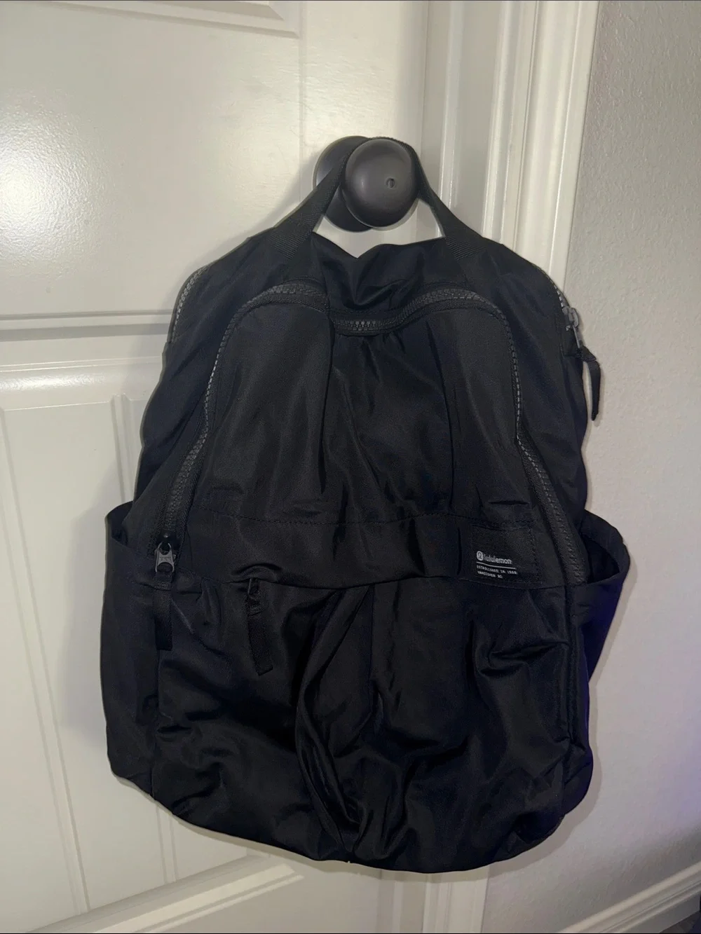lululemon athletica sleek black